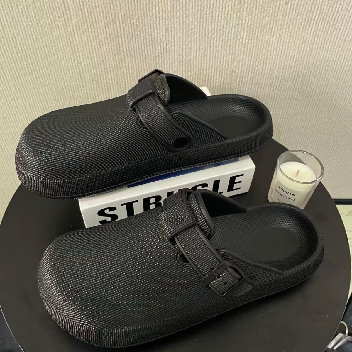 Soft Slip‑On Clogs for Women Men, Ergonomic Comfort Slippers, Adjustable Buckle Strap, Non‑Slip Lightweight Closed Toe Slides, Gradient House Shoes for Indoor Outdoor